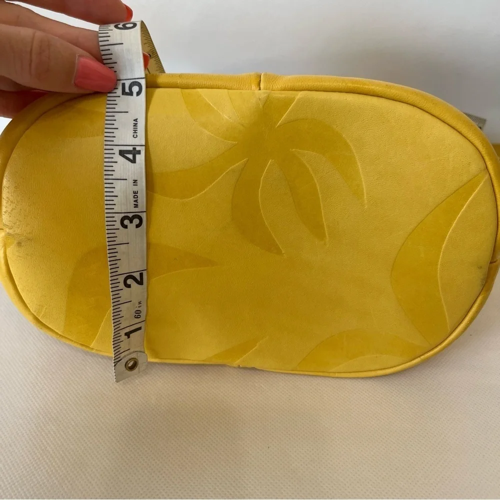 Vintage Etra Yellow Gold Leather Bucket Bag
